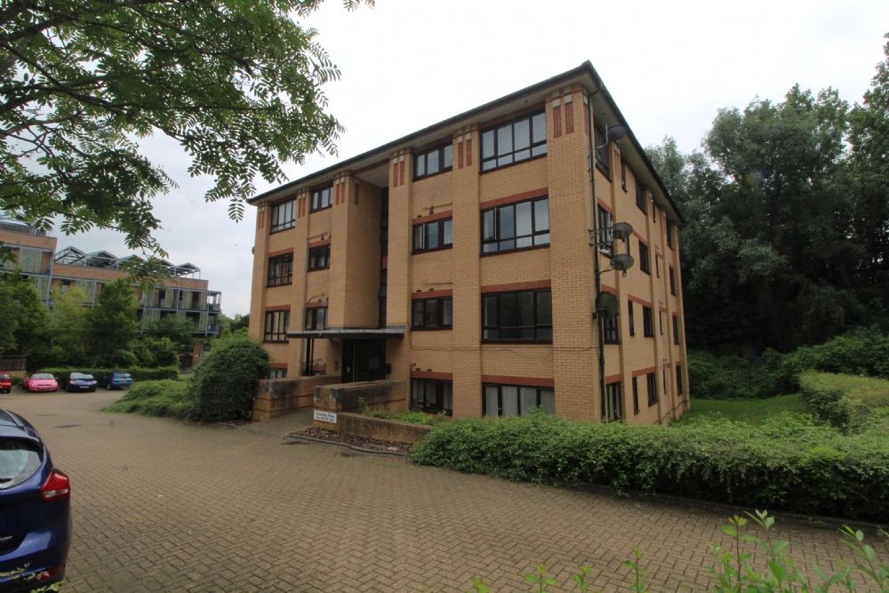 Property photo 1 of 11