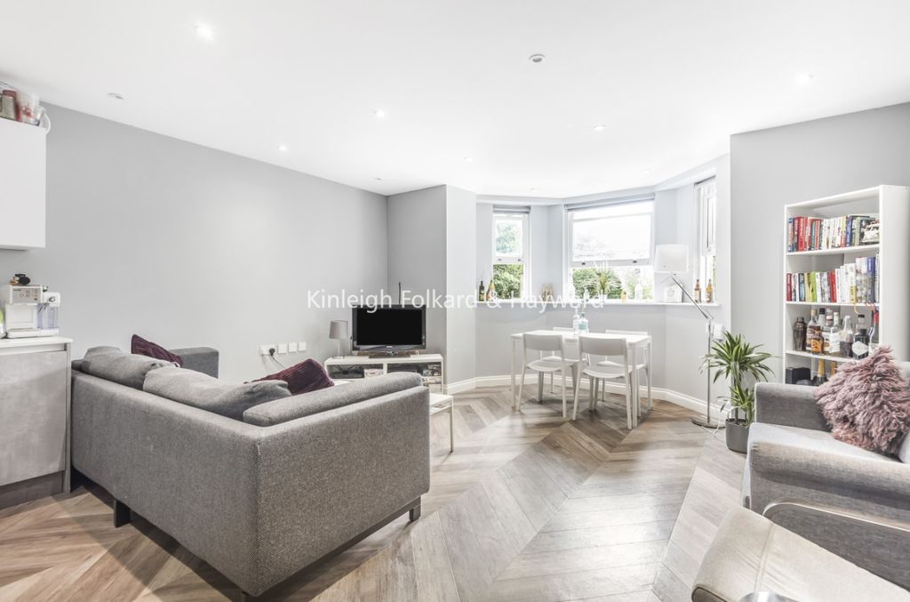 Property photo 1 of 11 46945619-29B5-4996-B