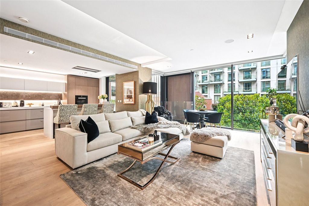 Property photo 1 of 12 Reception Room