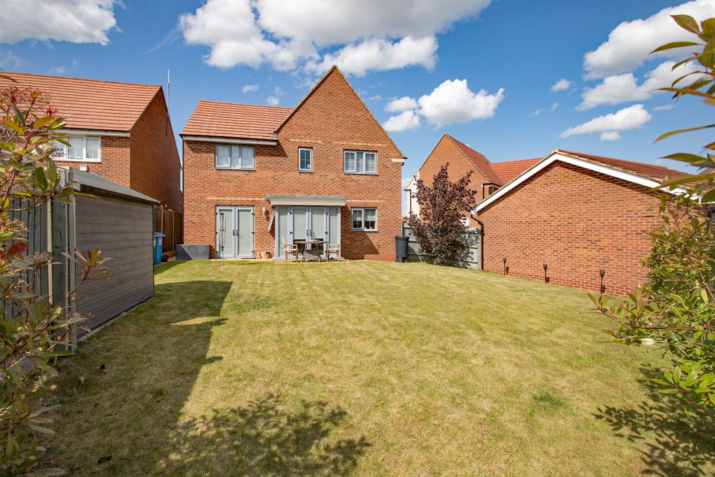 Property photo 2 of 30