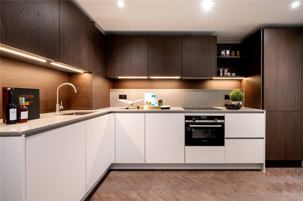 Property photo 2 of 8 Picture No. 06