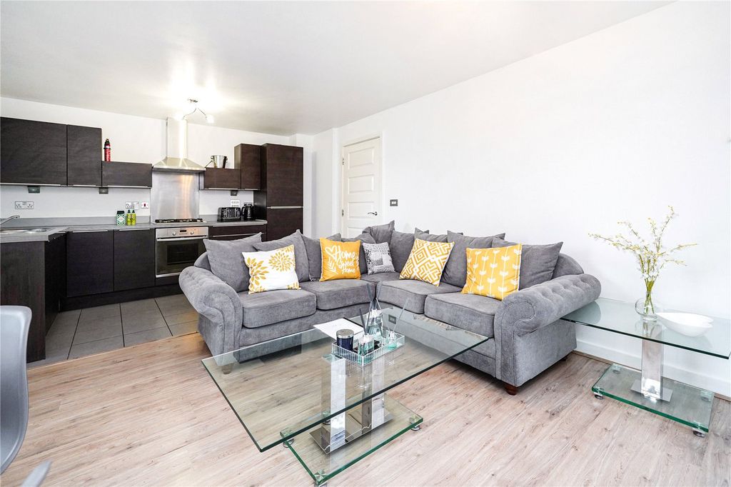 Property photo 3 of 12 Reception/Diner