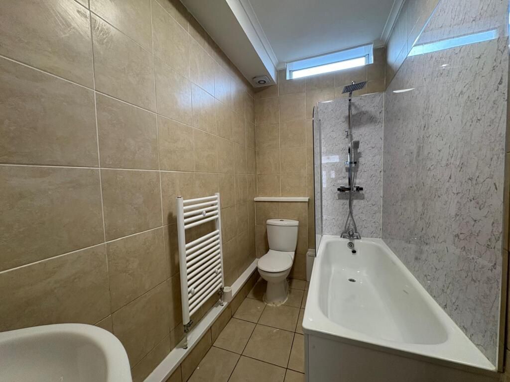 Property photo 2 of 4