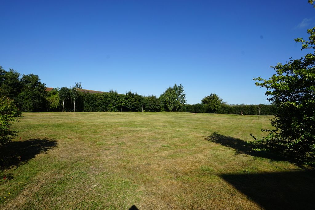 Property photo 2 of 19 Dsc08164