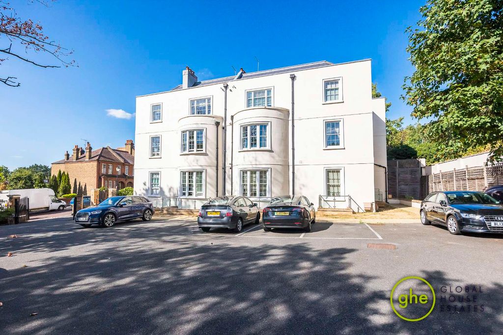 Property photo 1 of 19