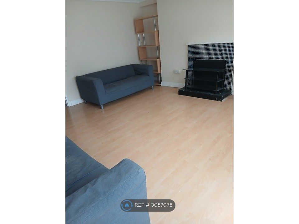 Property photo 3 of 8 Living Room