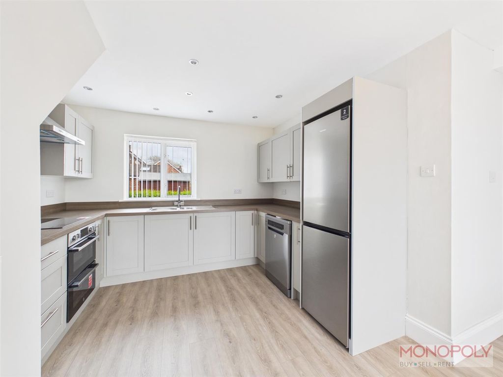 Property photo 2 of 23 Cam04439G0-Pr0261-Still001.Jpg