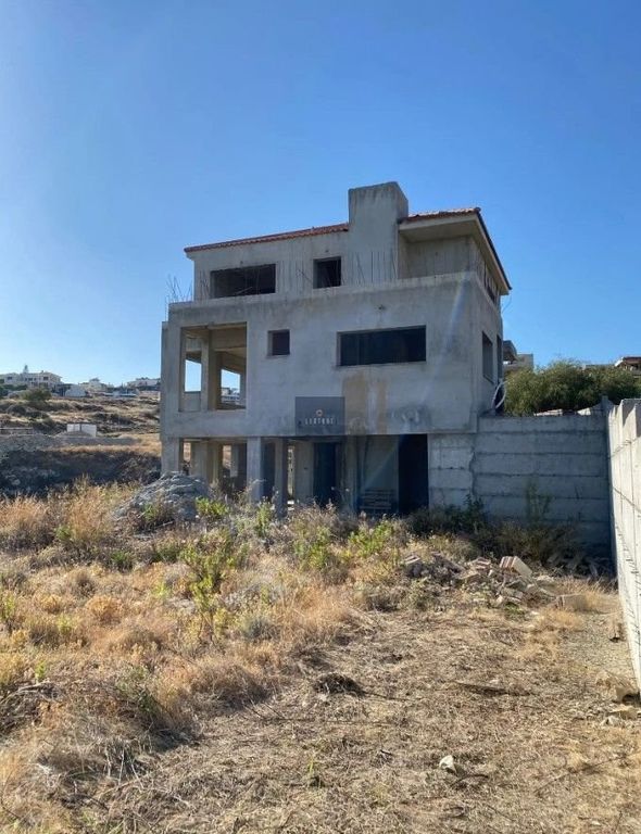 Property photo 1 of 4