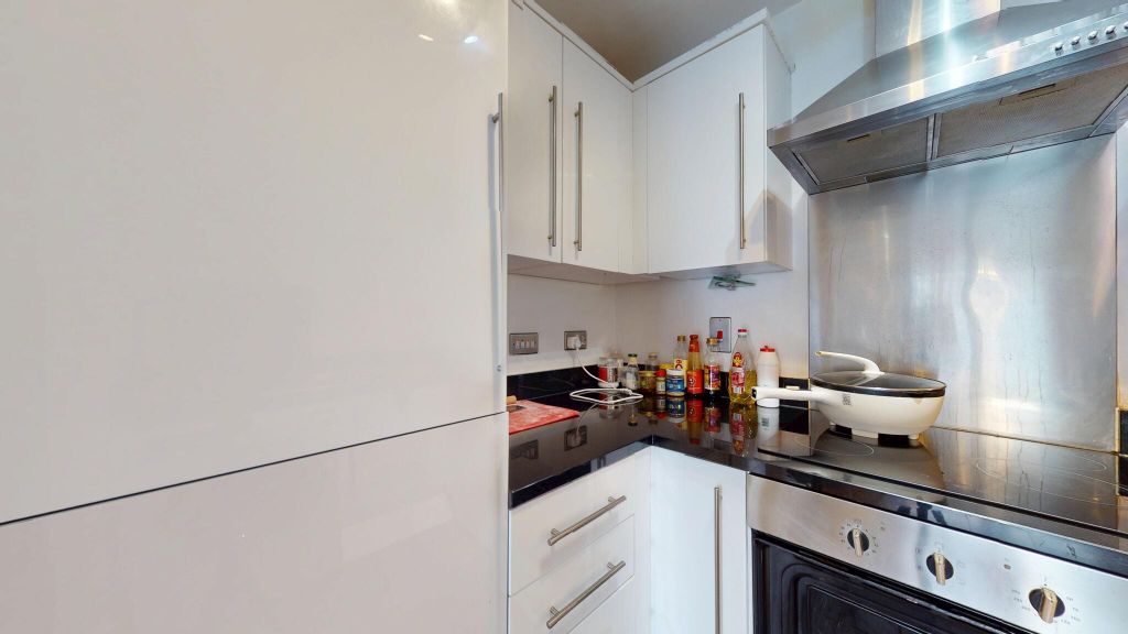 Property photo 2 of 36