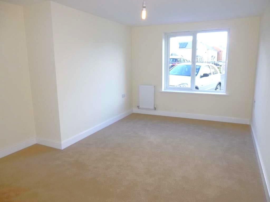 Property photo 3 of 7 Photo 3.Jpg