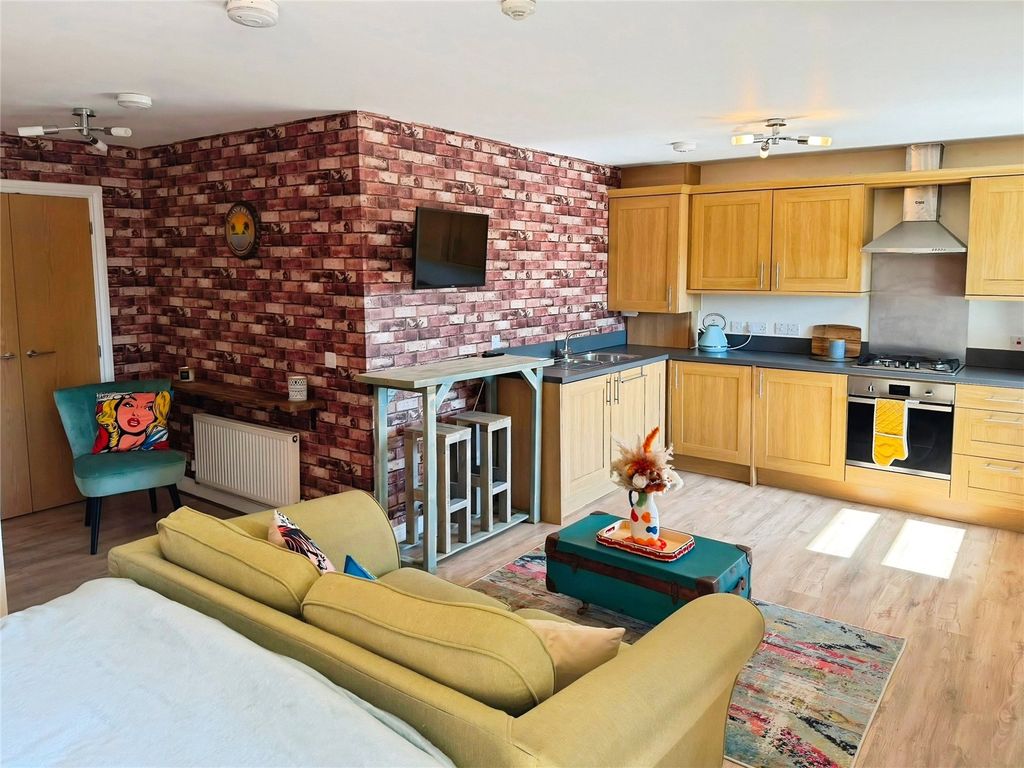 Property photo 3 of 14 Picture No. 20