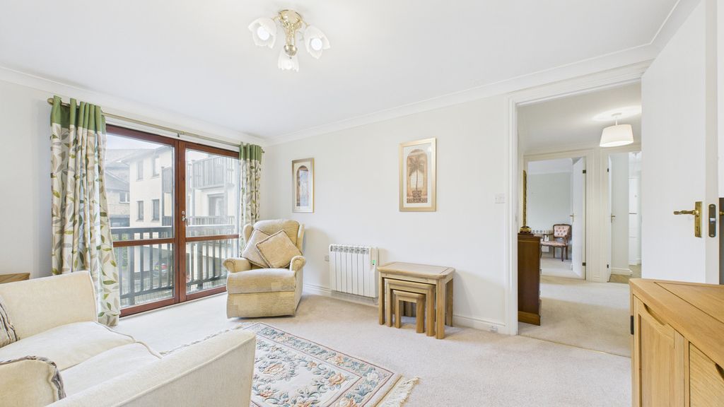 Property photo 3 of 12