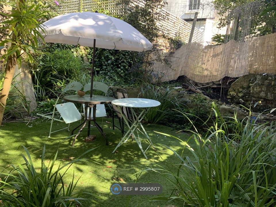 Property photo 3 of 18