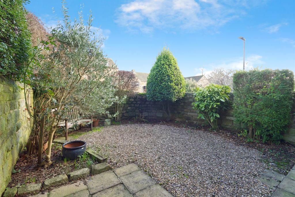 Property photo 3 of 16