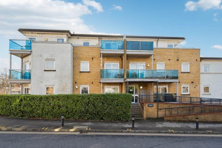 Property photo 1 of 8