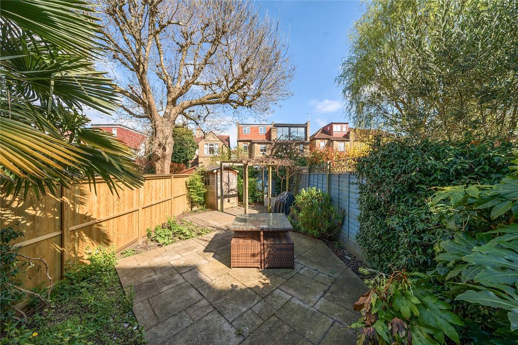 Property photo 3 of 20 Picture No. 21
