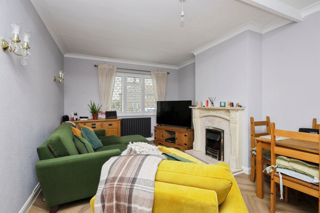 Property photo 2 of 13