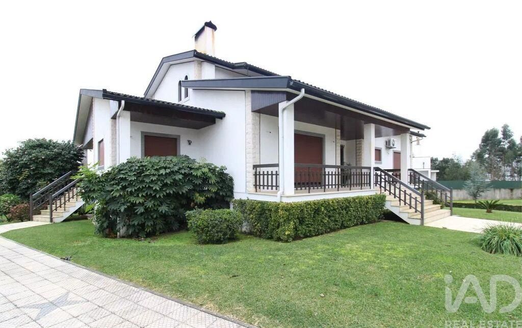 Property photo 3 of 37