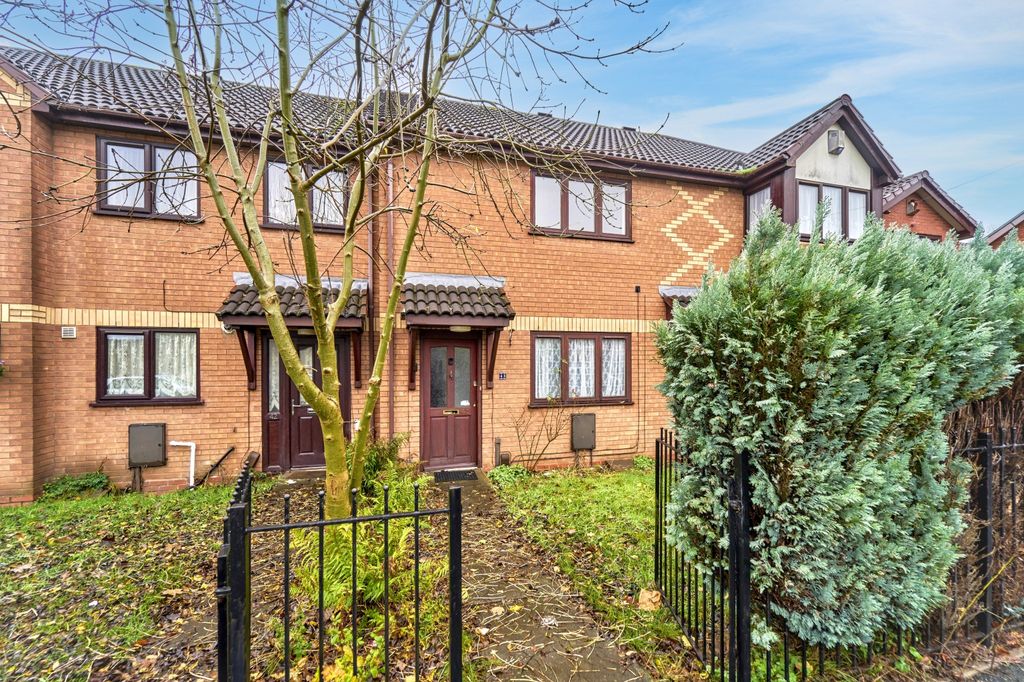 Property photo 1 of 11 20251119112927_Mmk08930_Hdr_Hbgme.Jpg