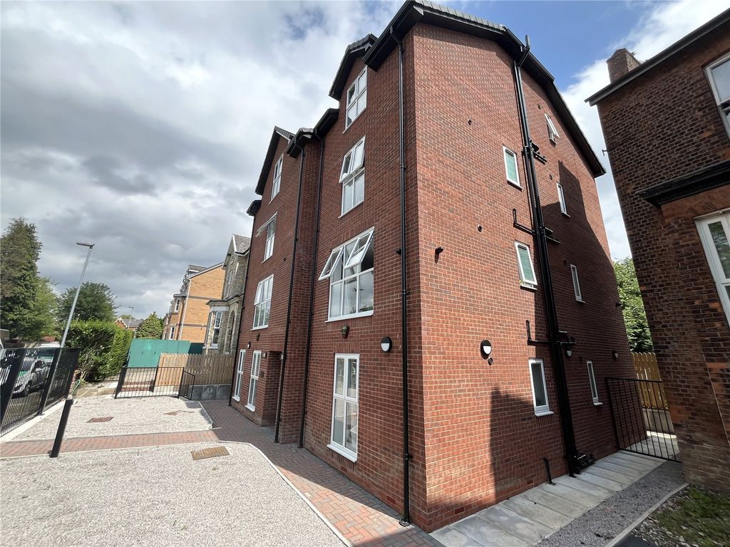 Property photo 2 of 7 External