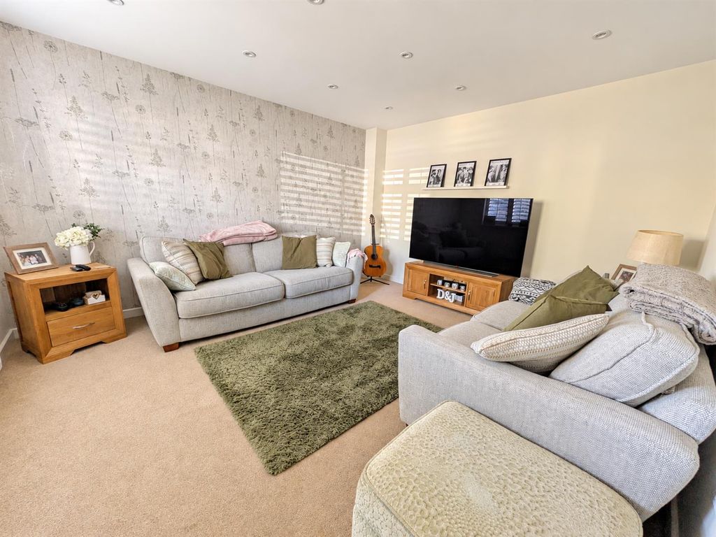 Property photo 3 of 17 Sunlit Sage And Oak Living Room.Png