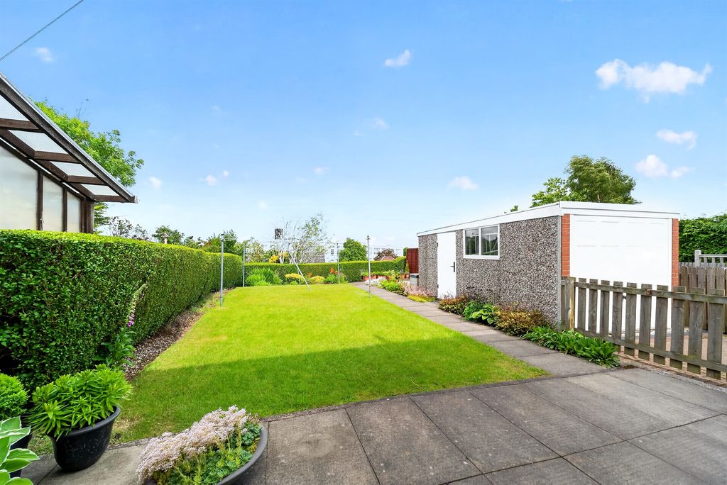 Property photo 2 of 18