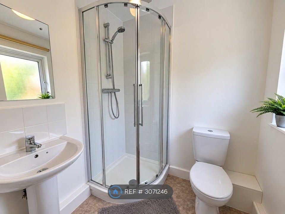 Property photo 3 of 4