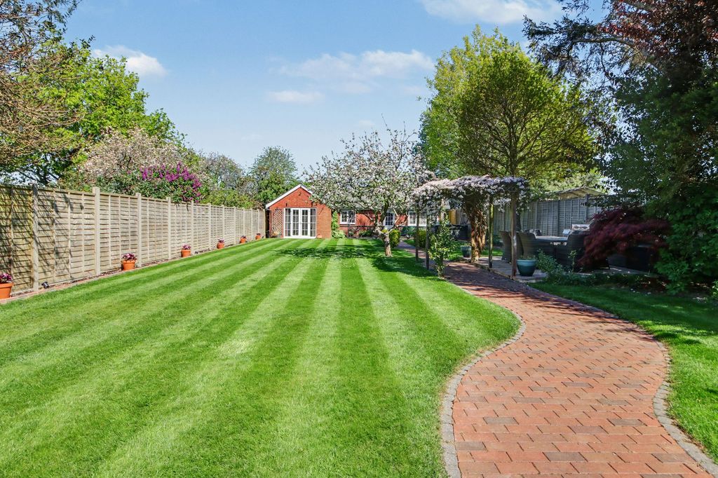 Additional image 4 of 4 bed detached house for salePortsmouth Road, Southampton SO19