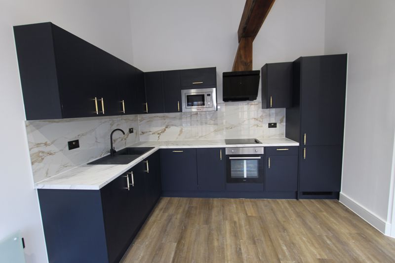 Property photo 2 of 11 Photo 14