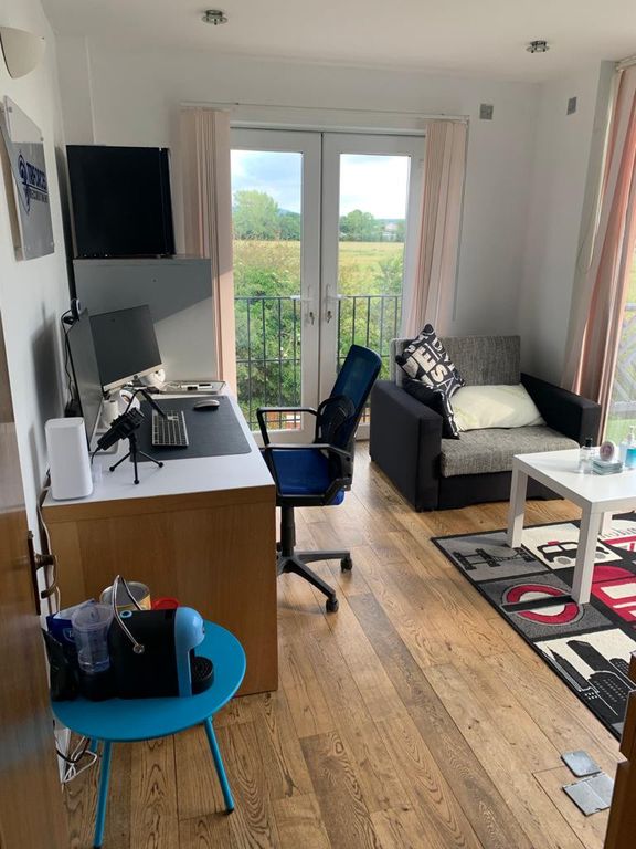 Property photo 3 of 4