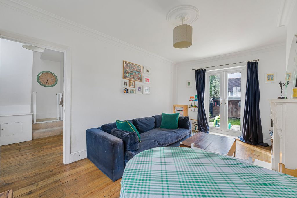 Property photo 2 of 26 Picture No. 24