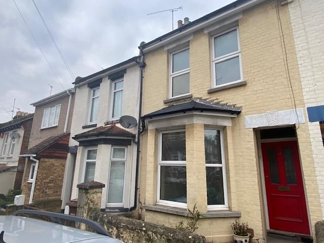 Property photo 1 of 8 External Front