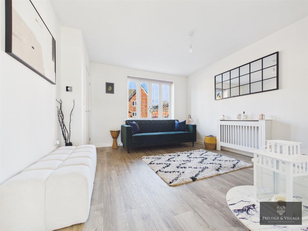 Property photo 3 of 21 Cam02365G0-Pr0449-Still002.Jpg