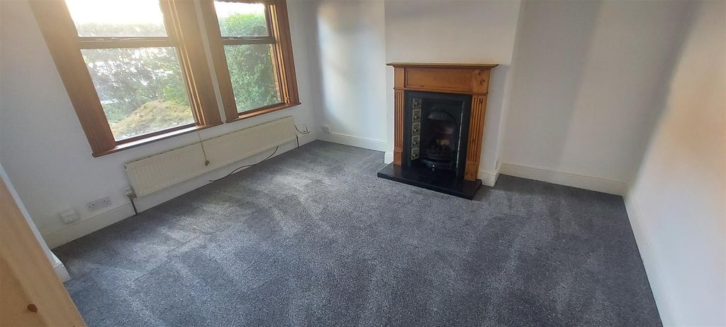 Property photo 2 of 8 Main Image