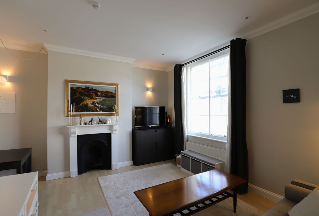 Property photo 2 of 9 Photo 7