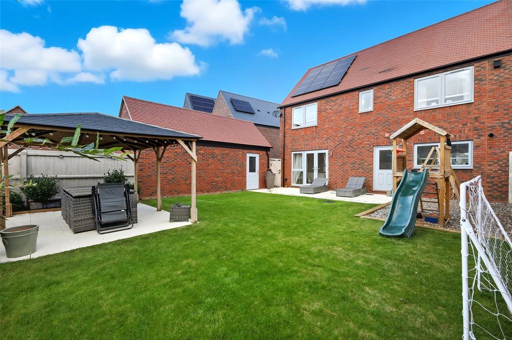 Property photo 2 of 26 Picture No. 31