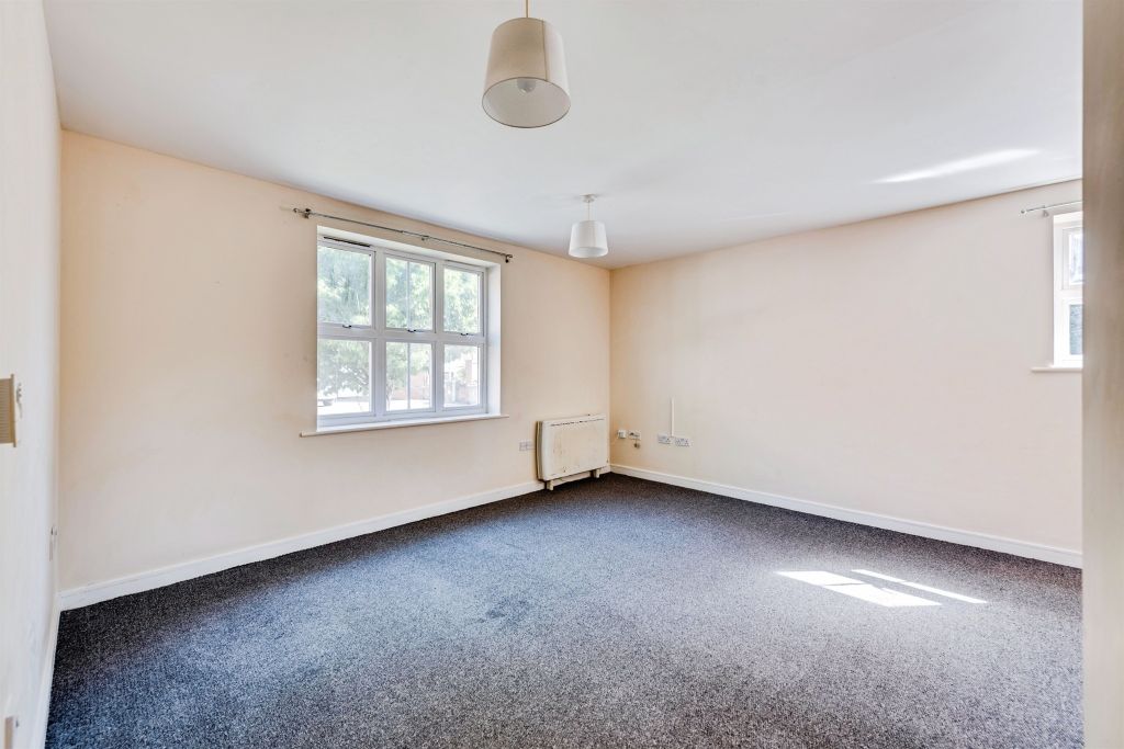Property photo 3 of 6