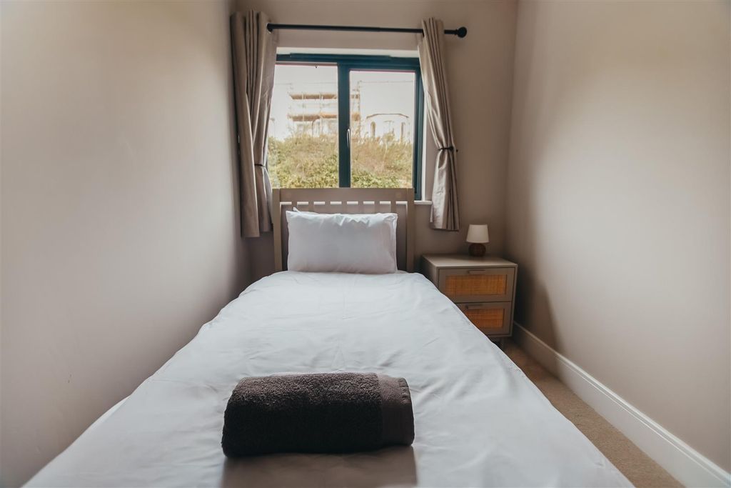Additional image 22 of 3 bed flat for saleWhite Rock, Hastings TN34
