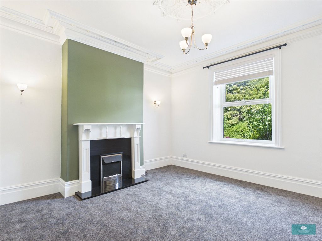 Property photo 3 of 18 Picture No. 27