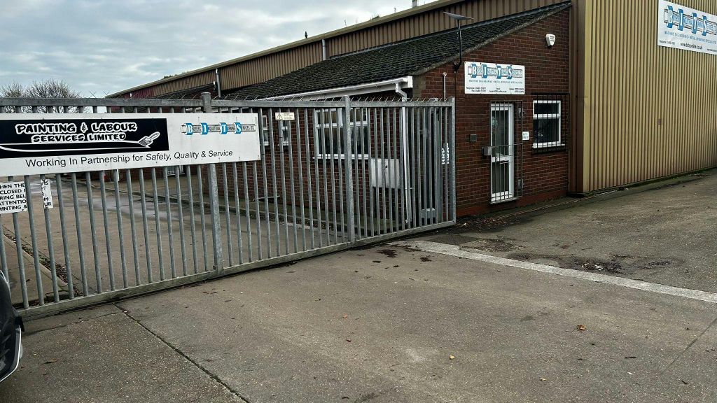 Property photo 2 of 7 7E9331E9c31044Cdb4E8B91B9c574051.Jpg