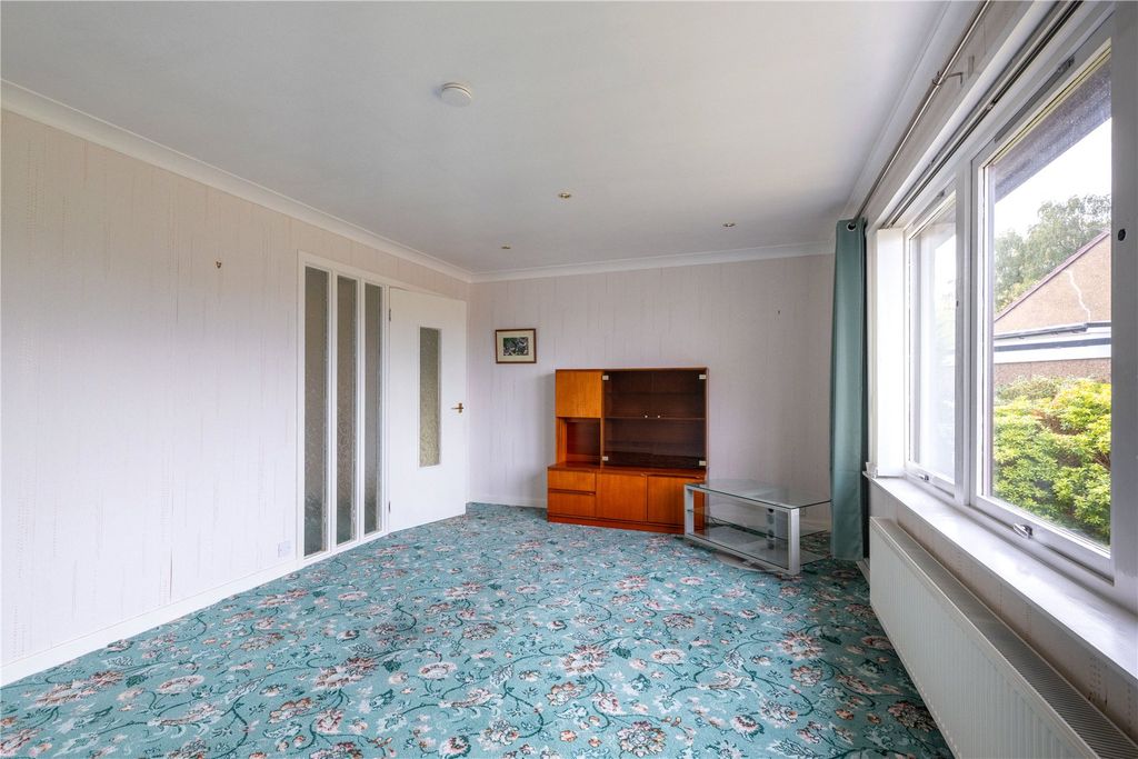 Property photo 2 of 27 Picture No. 02