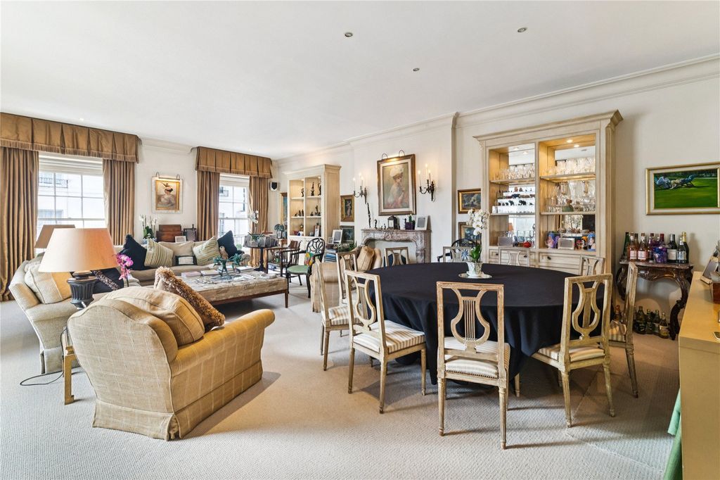 Property photo 2 of 17 Picture No. 12