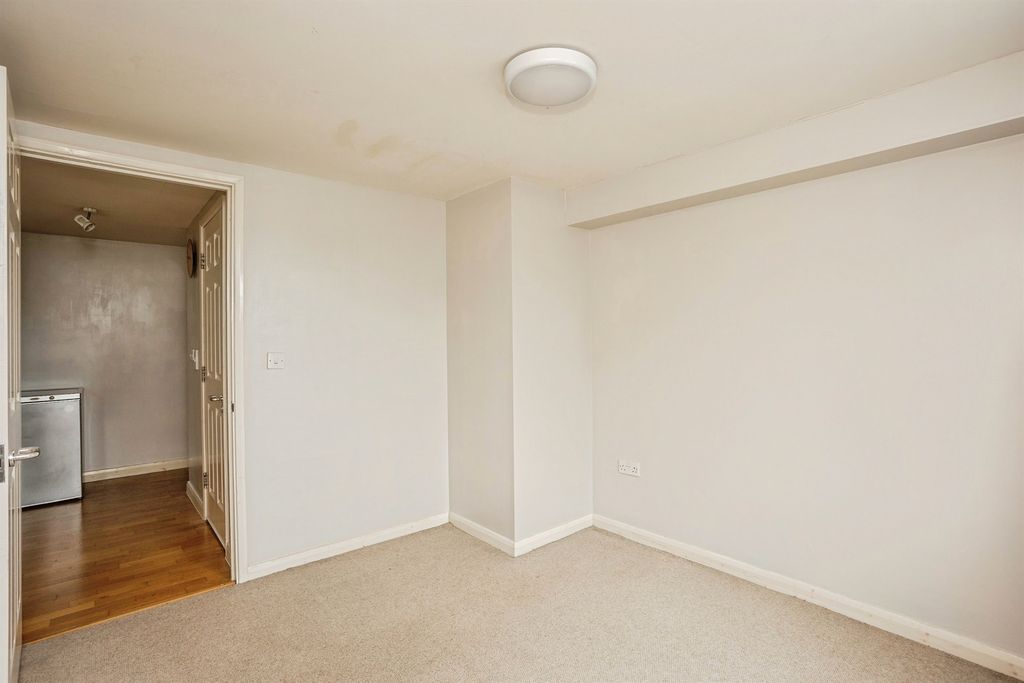 Additional image 12 of 1 bed flat for saleSt. Annes Close, Oakham LE15