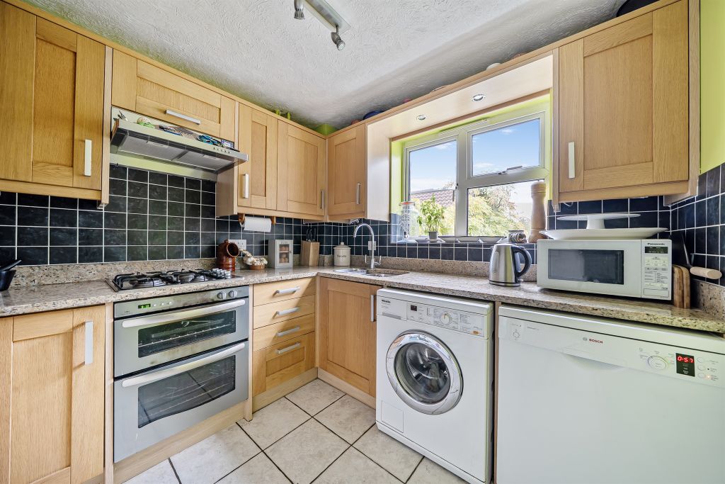 Property photo 3 of 24