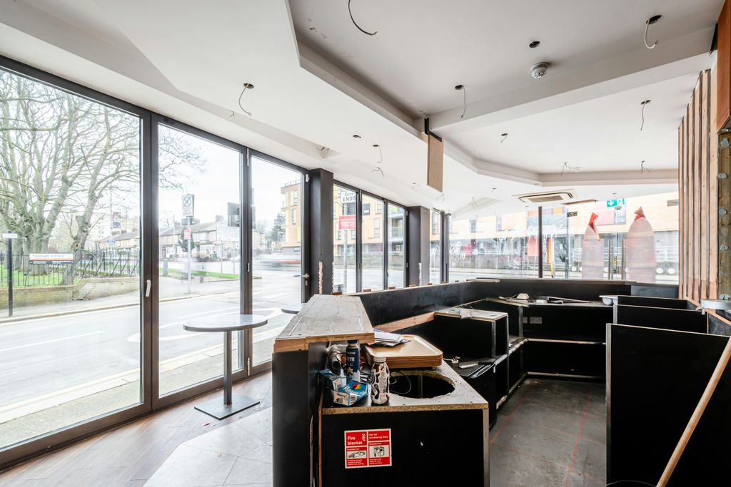 Property photo 3 of 15 Forest Rd 637A - 5.Jpg