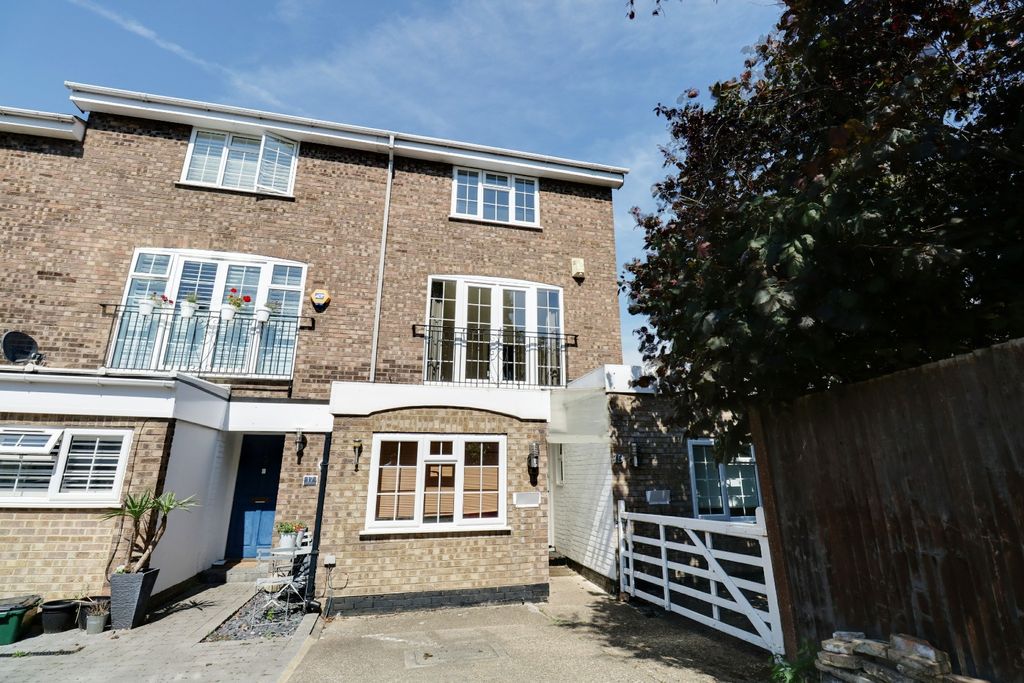 Property photo 1 of 20 5281360