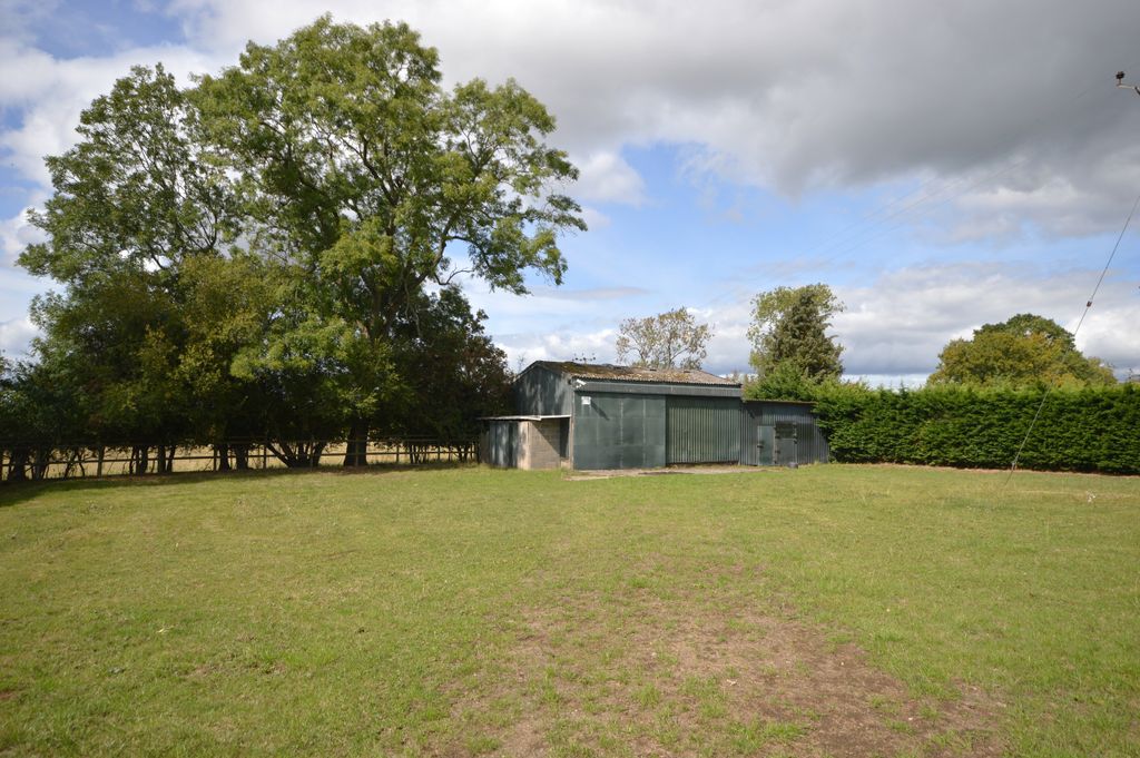 Property photo 2 of 12 Plot