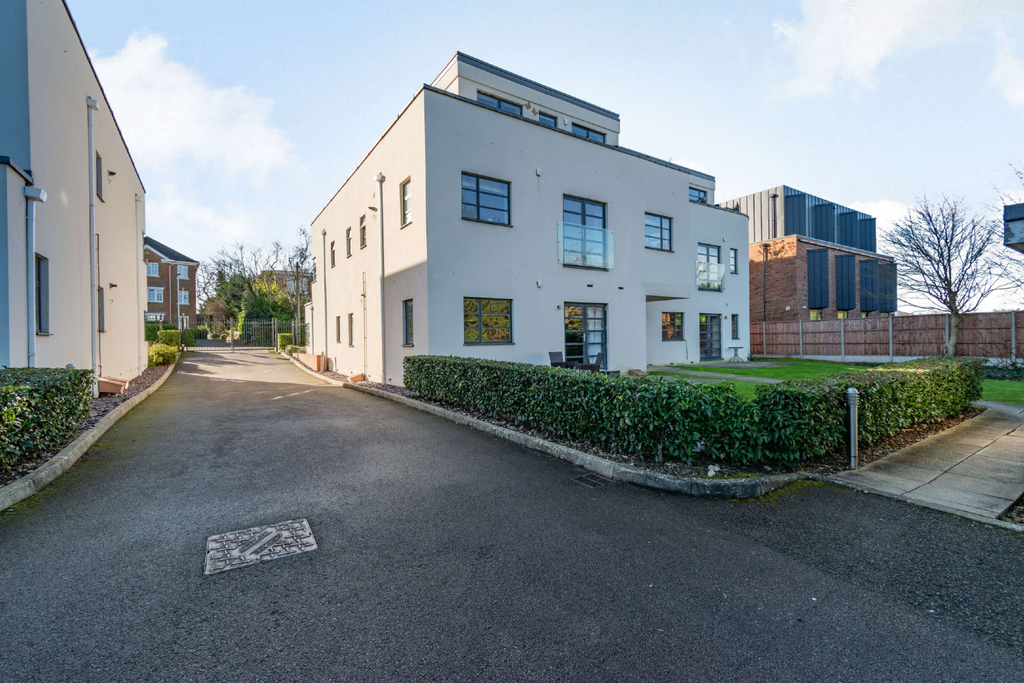 Property photo 1 of 10