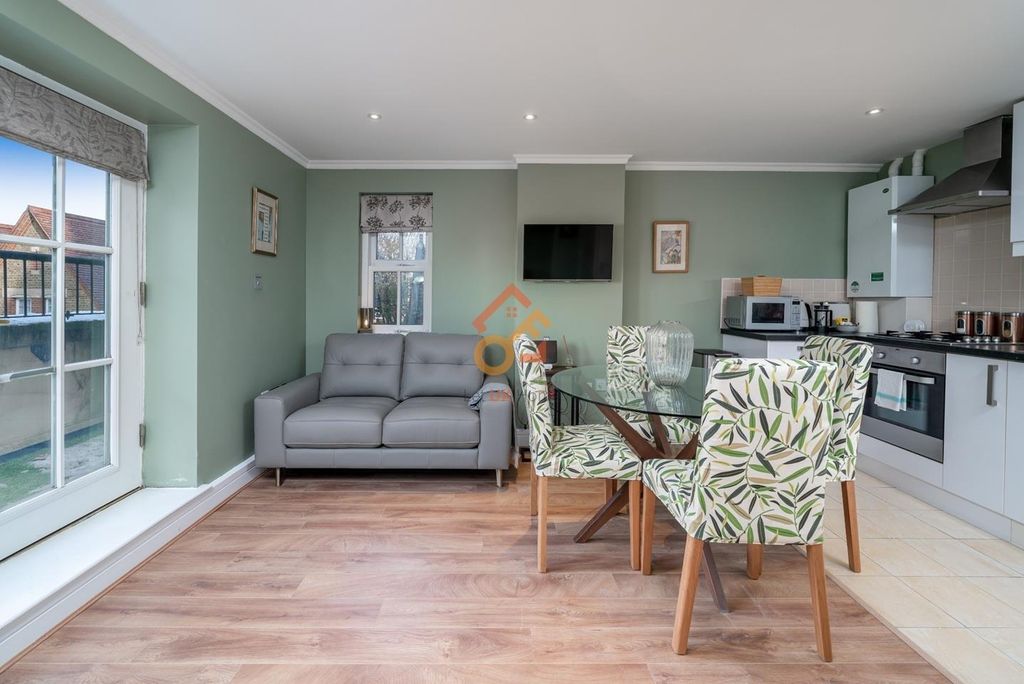 Property photo 3 of 18 O_1K300i3Ebo2Nv9J175Dnh41F1F0 (1).Jpg