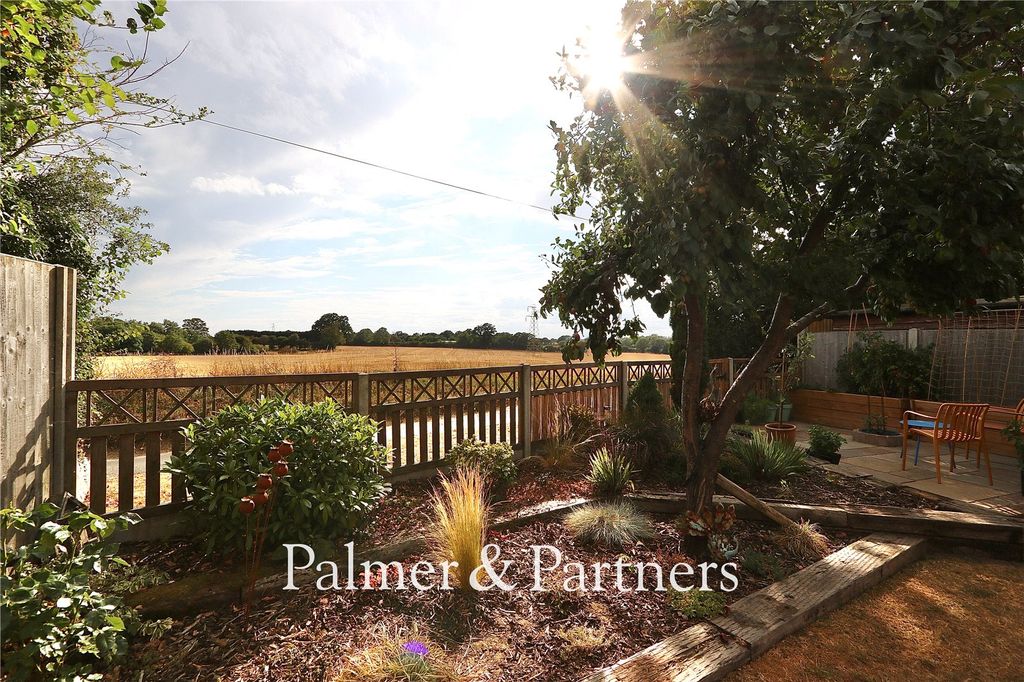 Property photo 2 of 47 Picture No. 01
